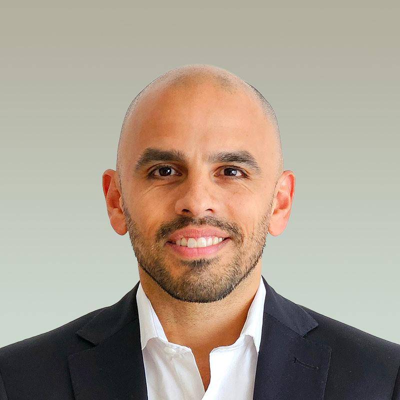 Raúl Clavero